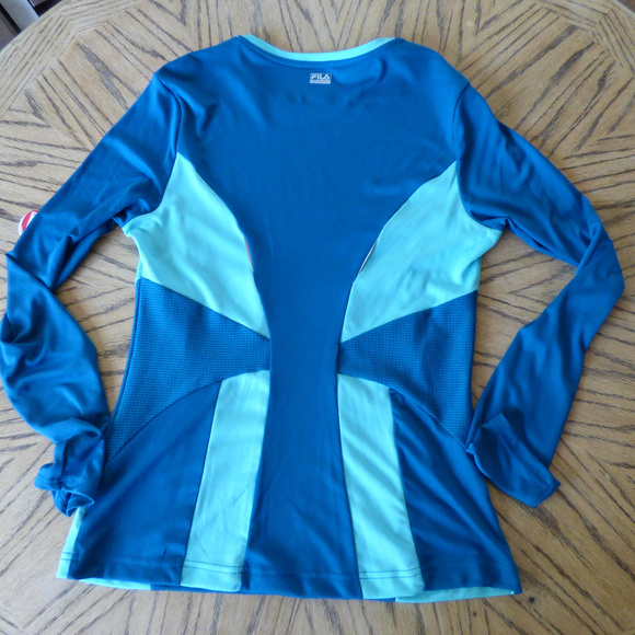 NWT Fila Sport Performance Reflective Top - Picture 3 of 3